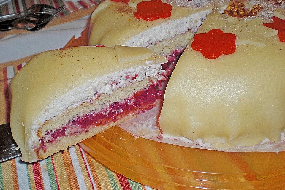 Marzipan - Haselnuss - Torte