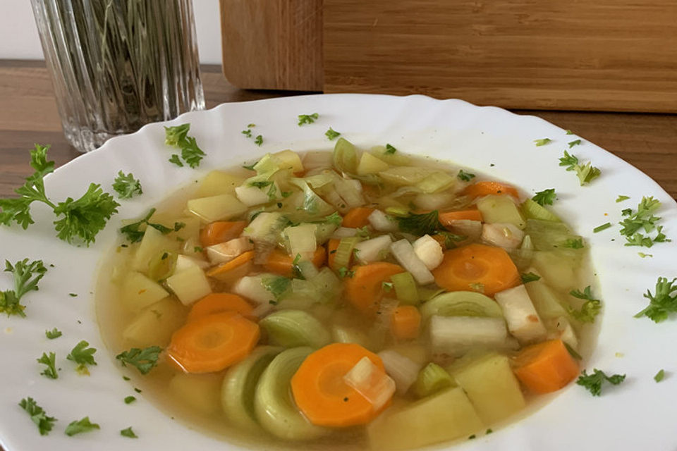 Leckere Gemüsesuppe nach Art von Opa Alois