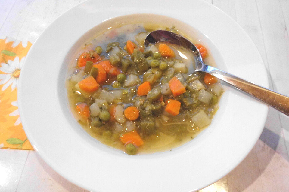 Leckere Gemüsesuppe nach Art von Opa Alois