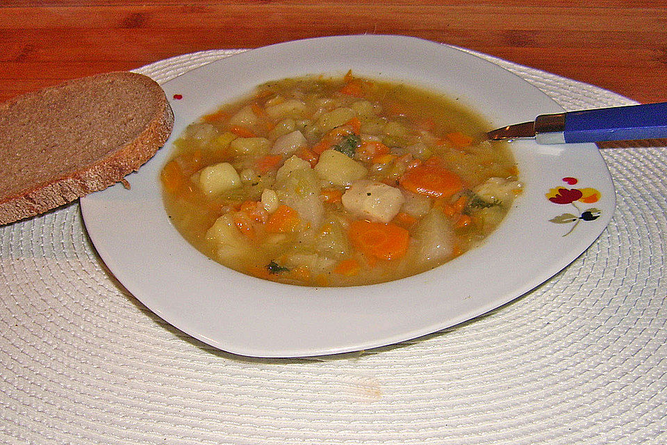 Leckere Gemüsesuppe nach Art von Opa Alois