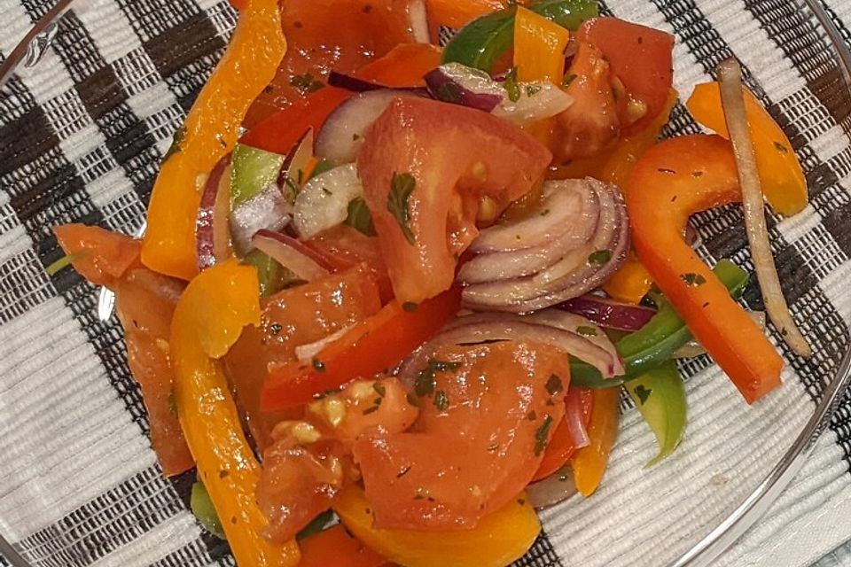 Tomaten - Paprika - Salat