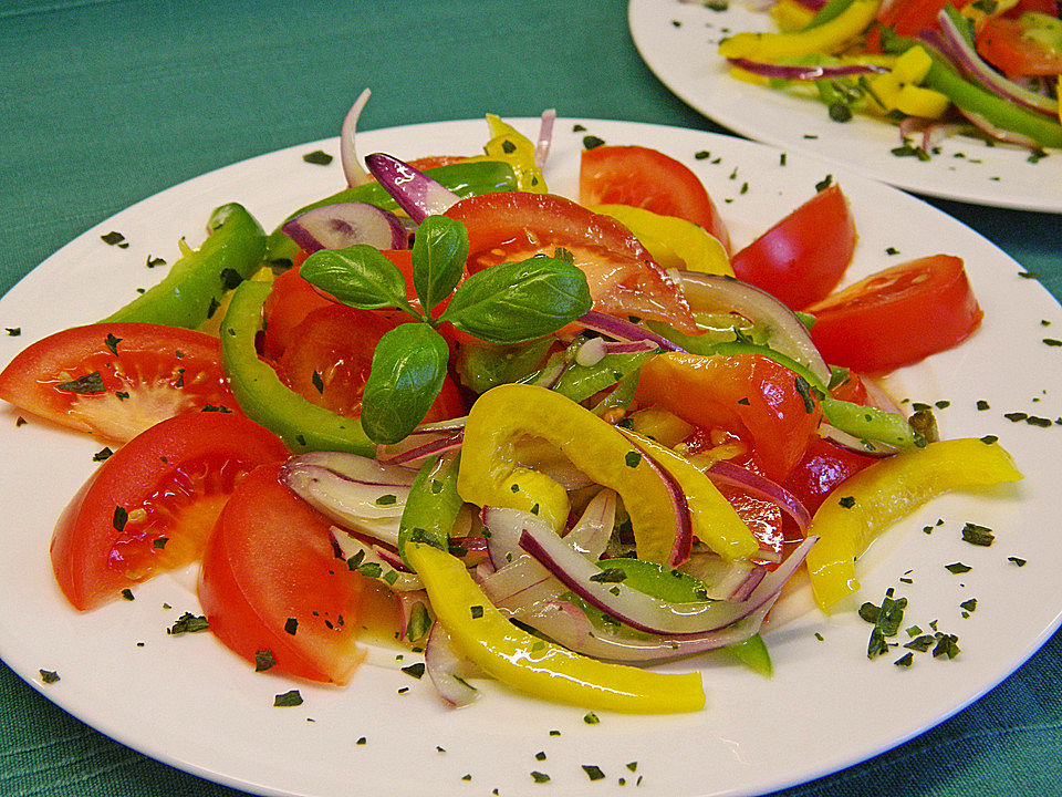 Tomaten-Paprika-Salat von leggerlegger| Chefkoch