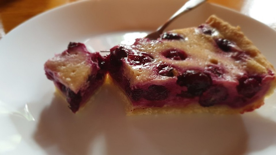 Heidelbeerkuchen mit saure Sahne-Guss von Dyani Heidelbeerkuchen mit saure Sahne-Guss von Dyani