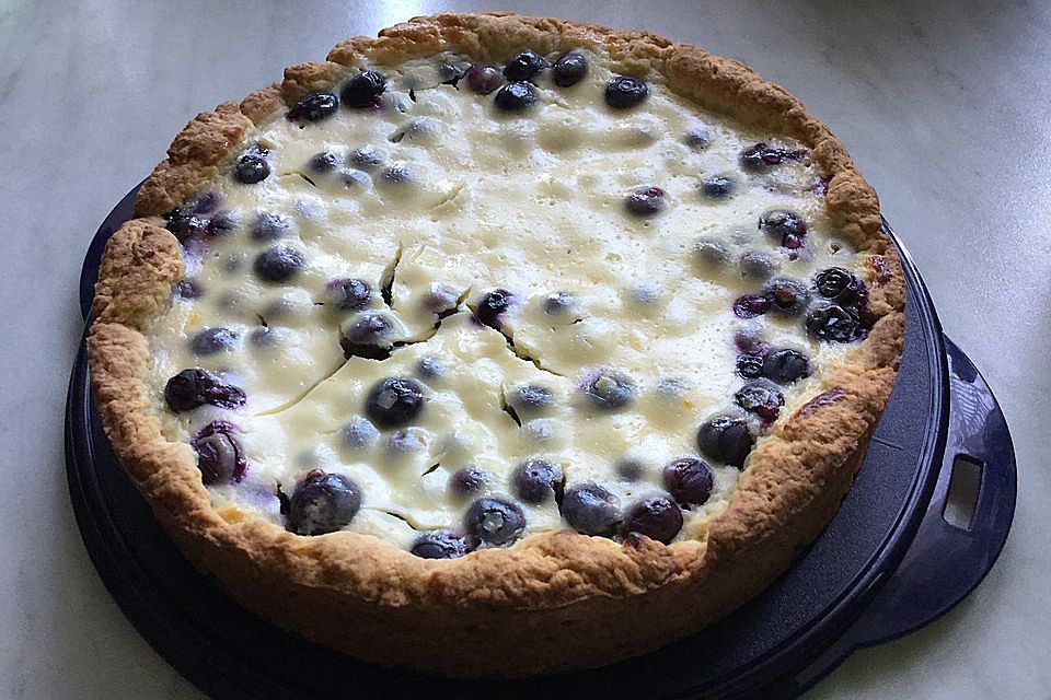 Heidelbeerkuchen mit saure Sahne-Guss