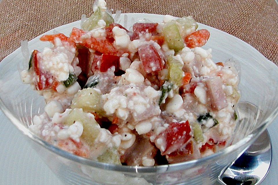 Hüttenkäsesalat