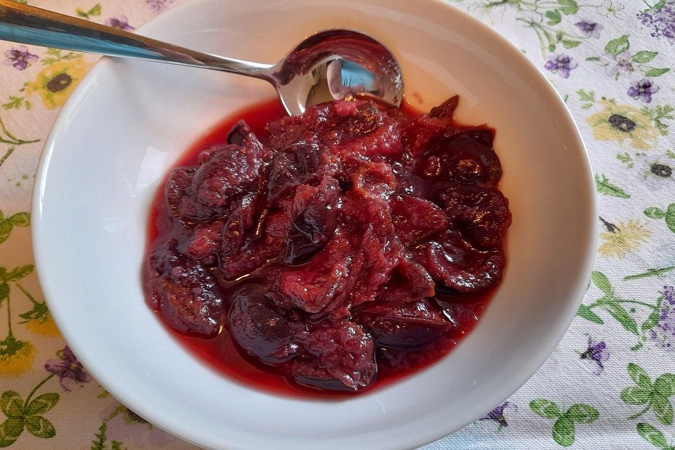 Zwetschgenkompott