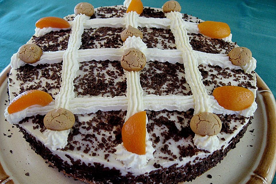 Amaretto - Aprikosen - Torte