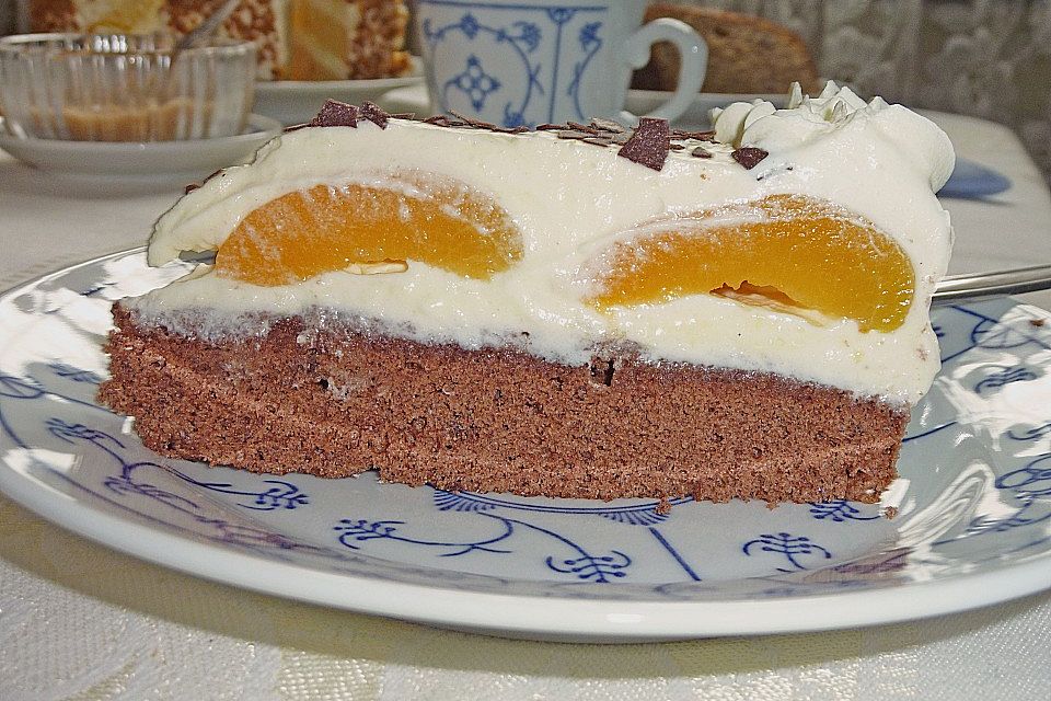 Amaretto - Aprikosen - Torte