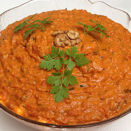 Muhammara - syrische Vorspeise Muhammara - syrische Vorspeise