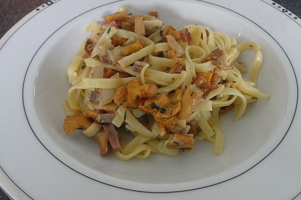 Pasta mit Pfifferlingen