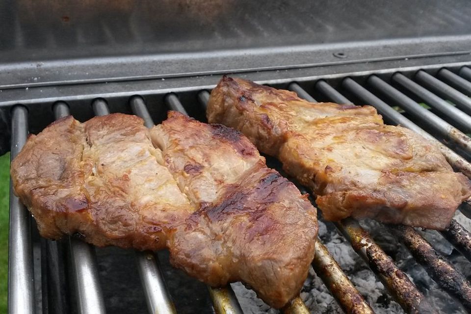 Marinierte Nackensteaks spezial Marinierte Nackensteaks spezial