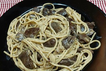 Spaghetti mit Hähnchenleber