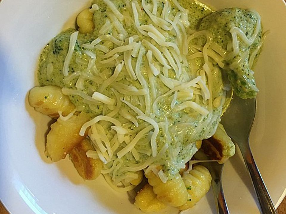 Spaghetti mit Brokkolisauce a la ma-ja von ma-ja | Chefkoch