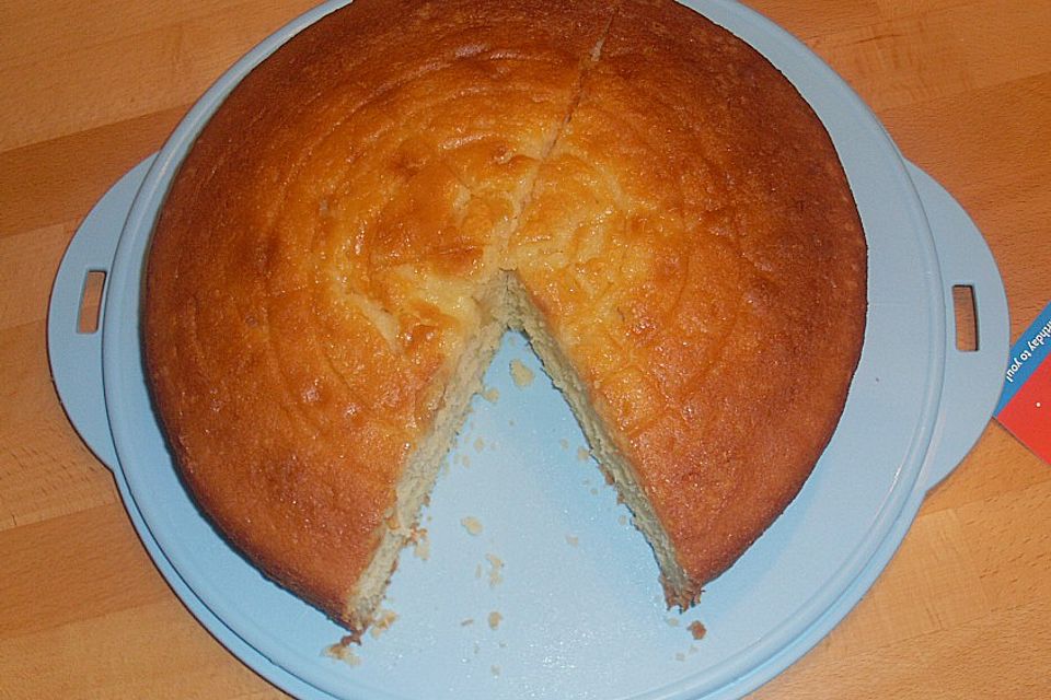 Getränkter Zitronenkuchen