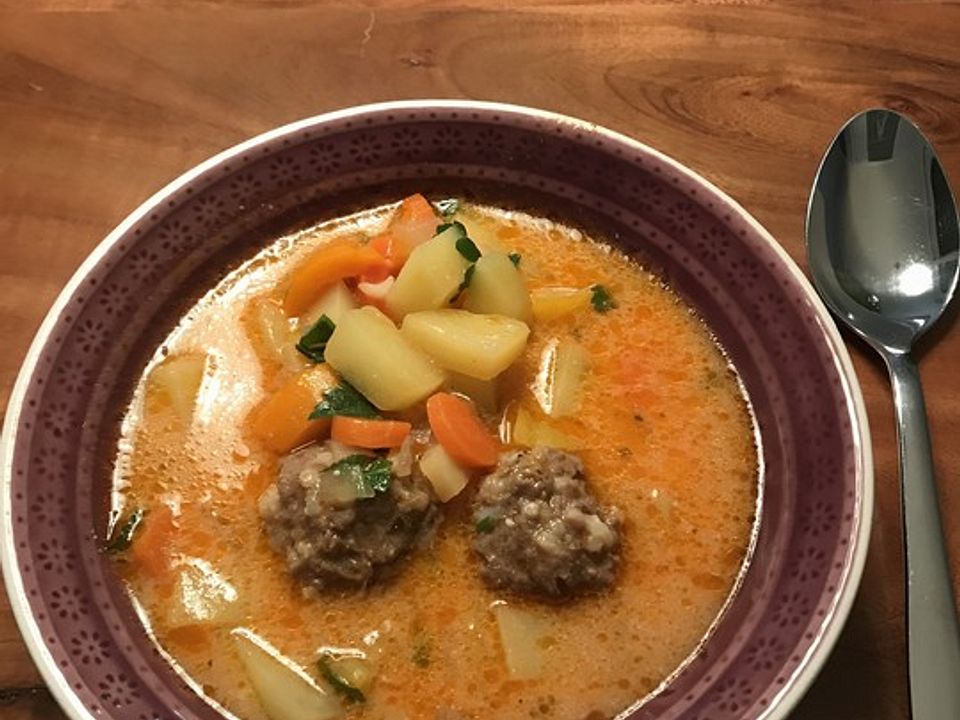 Hackbällchensuppe von amabu| Chefkoch