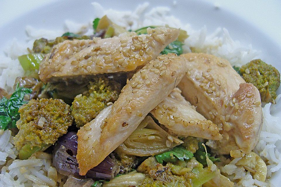 Green Curry  à la Foe mit Hähnchen, Brokkoli und Cashewnüssen