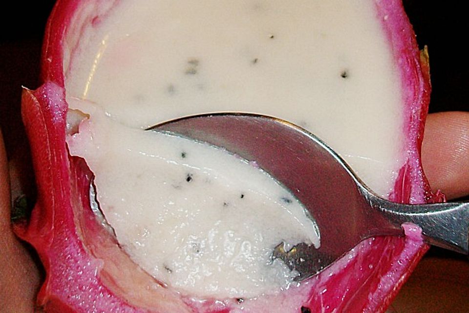 Pina Colada in Pitahaya