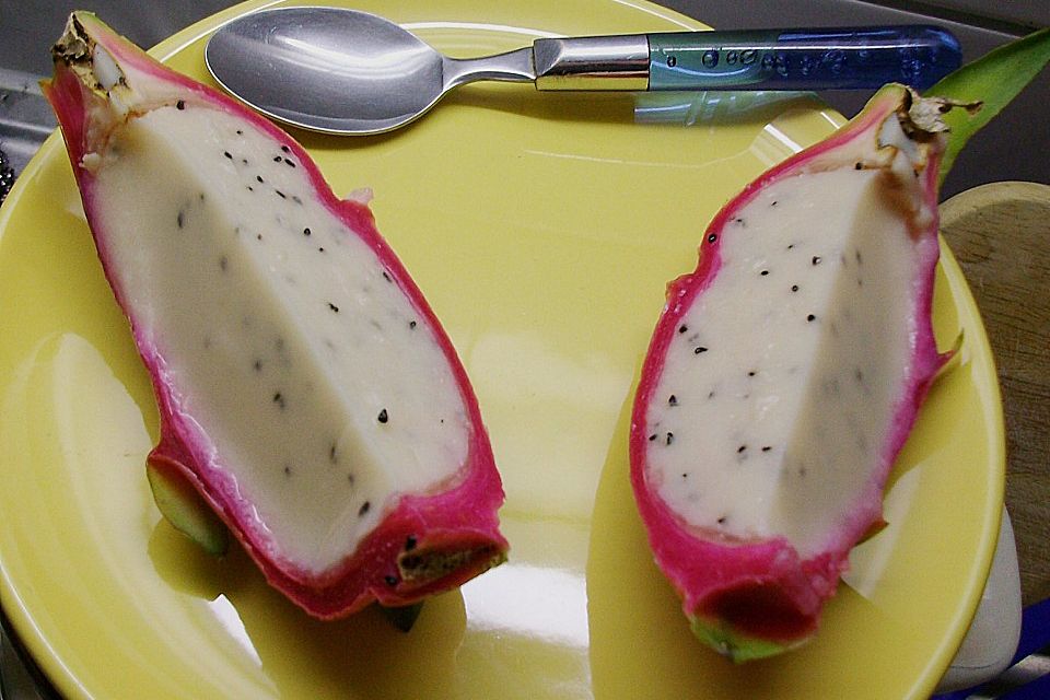 Pina Colada in Pitahaya