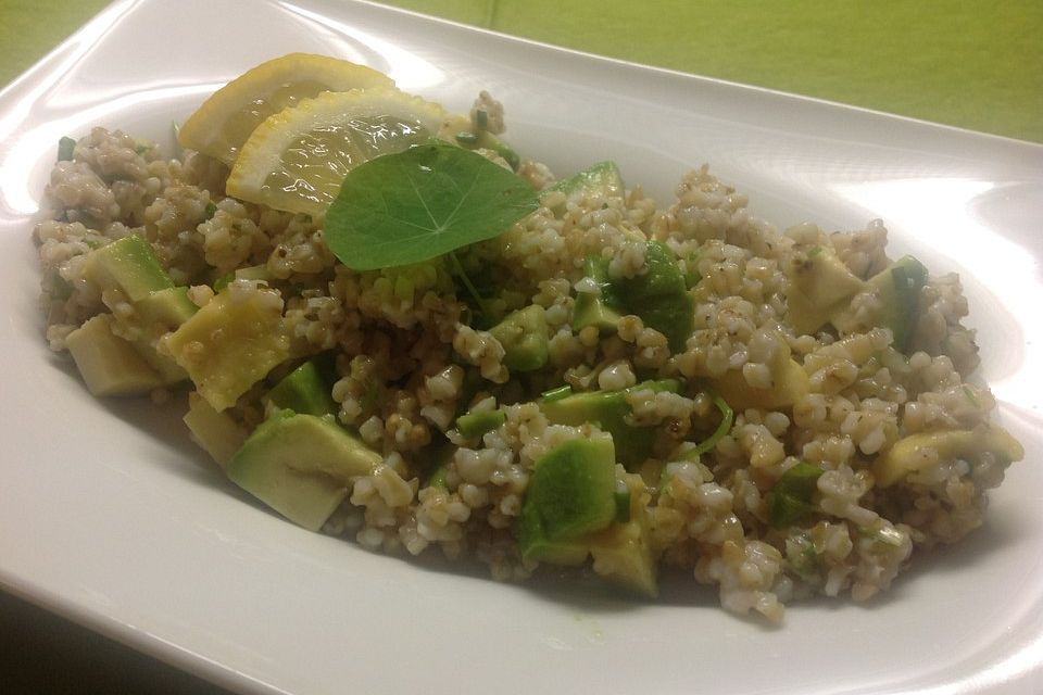 Couscous mit Avocado und Kresse