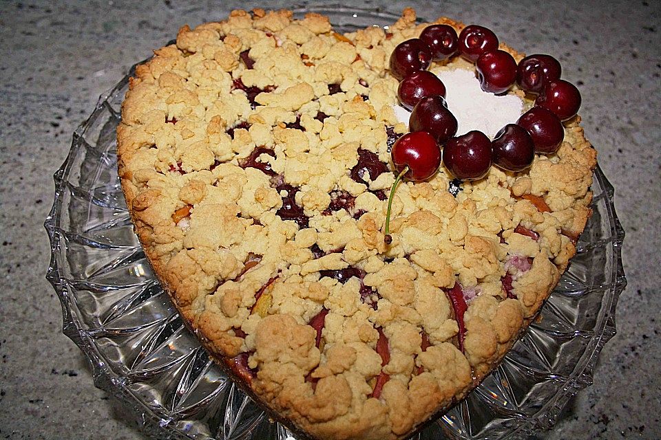 Obstkuchen mit Streuseln