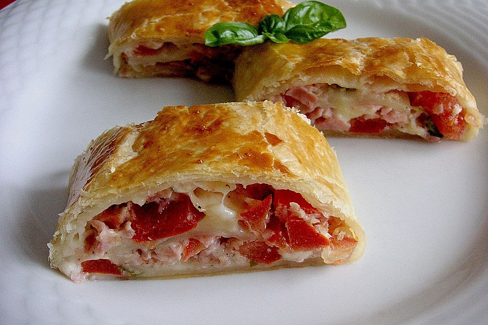 Schinken - Tomaten - Mozzarella - Strudel