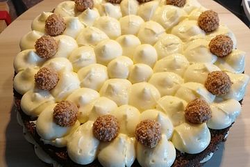 Illes Super Schneller Mohnkuchen Ohne Boden Mit Paradiescreme Und Haselnusskrokant Von Illepille Chefkoch 