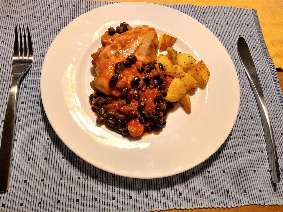 Hühnchenfilet mit schwarzen Bohnen und Tomaten von Melaina| Chefkoch