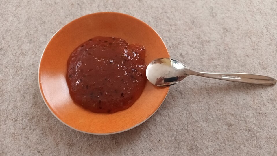 Rote Stachelbeermarmelade mit Minze von pyroxene