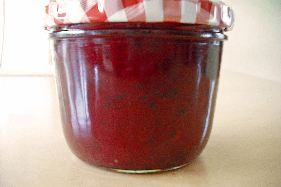 Rote Stachelbeer - Marmelade mit Minze