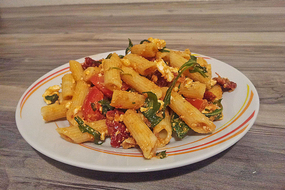 Eckis italienischer Nudelsalat mit Pesto