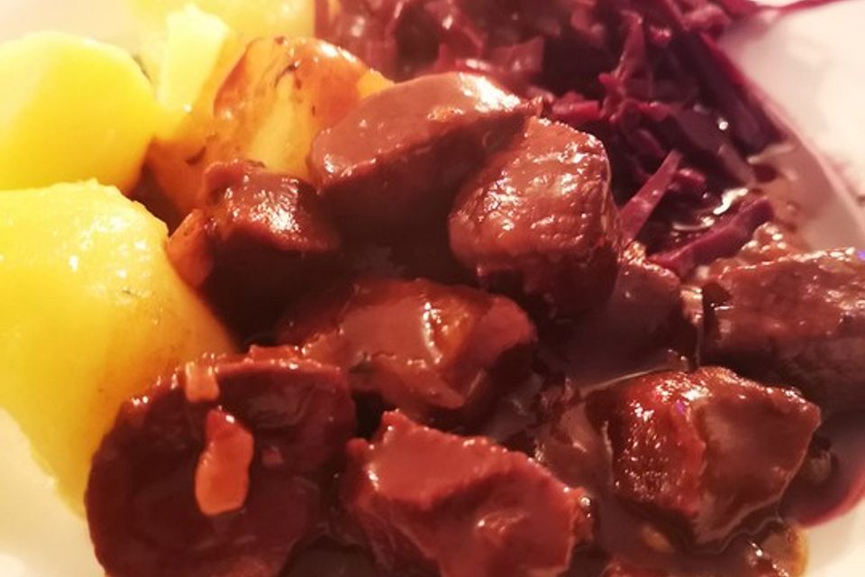 Wildschweingulasch