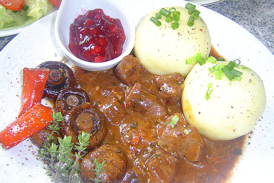 Wildschweingulasch