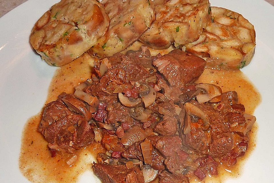 Wildschweingulasch