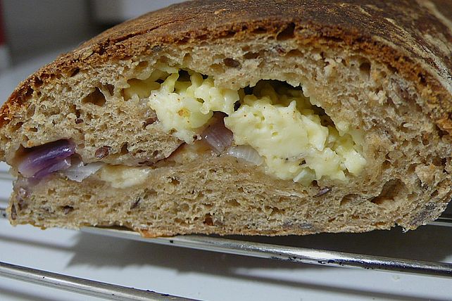 Gefülltes Kräuter - Schafskäse - Brot von Heelin| Chefkoch