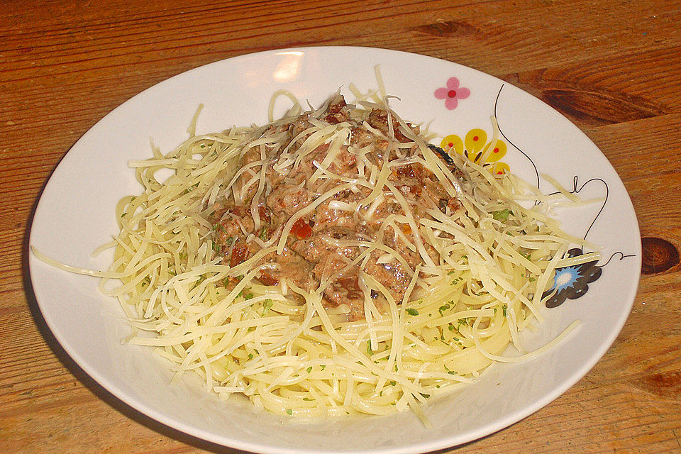 Spaghetti mit getrockneten Tomaten