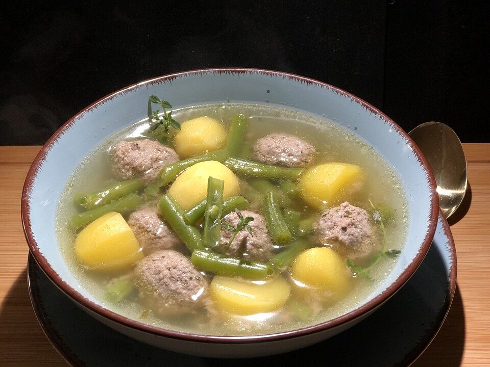 Grüne Bohnen Suppe mit Fleischklößchen von wbader| Chefkoch