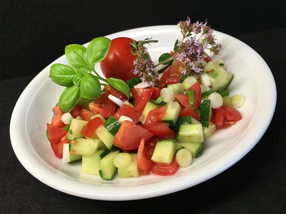 Griechischer Tomaten - Gurken - Salat von Basti1992Laura1993| Chefkoch