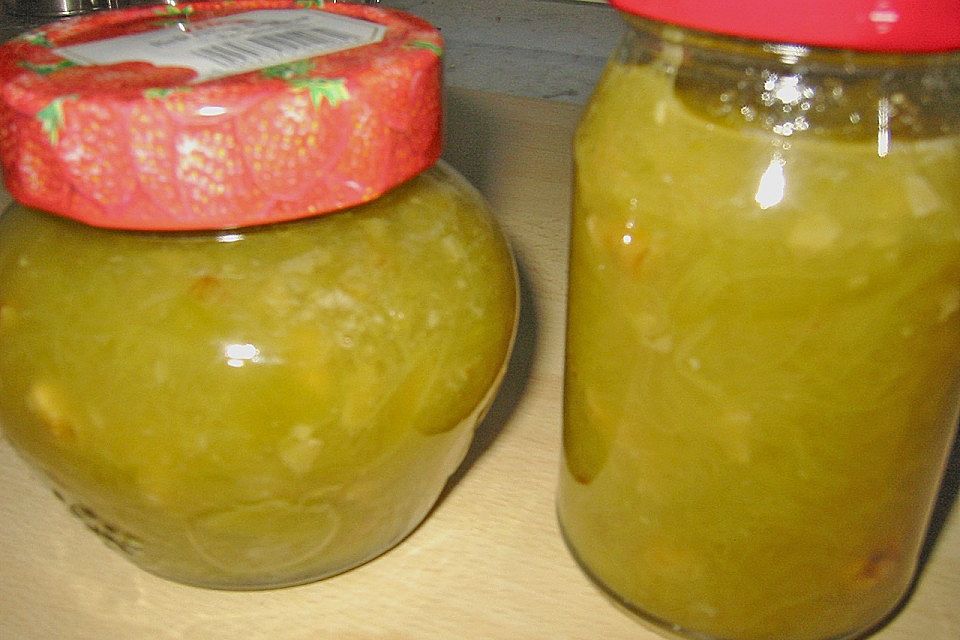 Rhabarbermarmelade mit Walnüssen