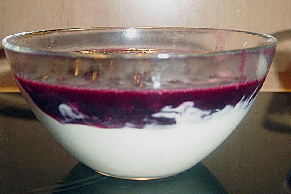 Zitronenmascarpone mit Blaubeeren