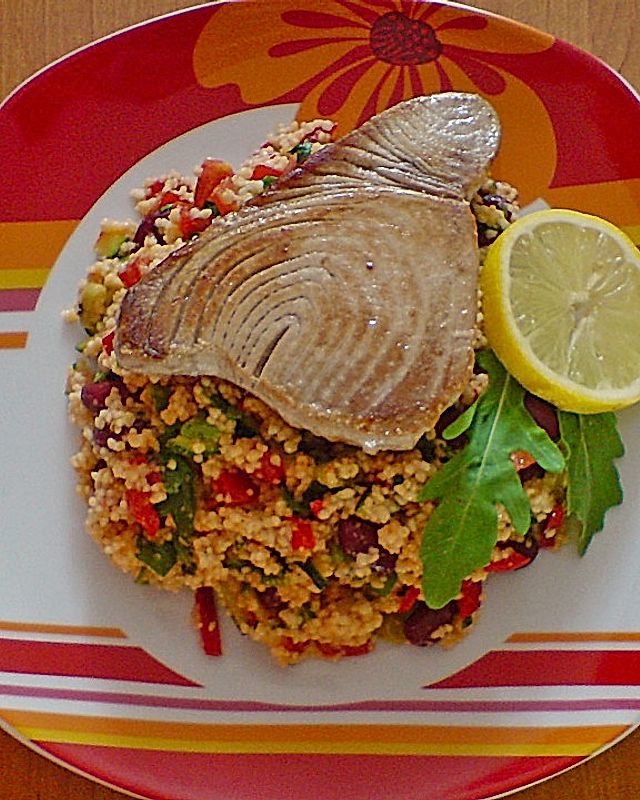 Thunfischsteak mit Couscoussalat