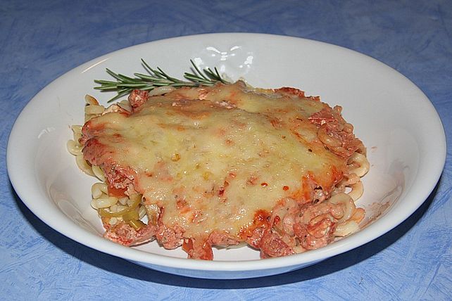 Nudelauflauf mit Schafskäse, Tomaten und Peperoni von -bienchenstich ...