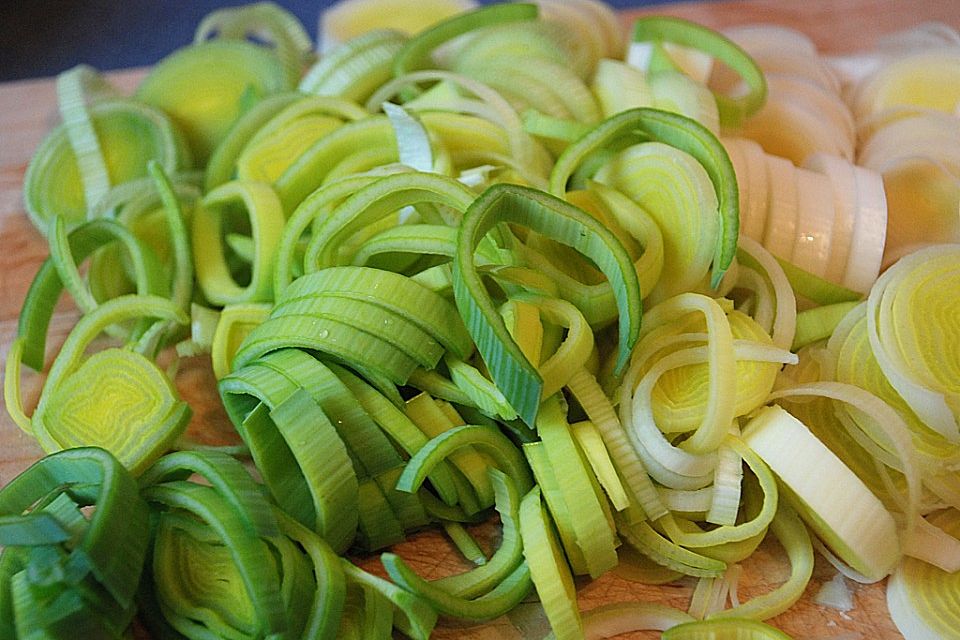 Makkaroni mit Thunfischsoße