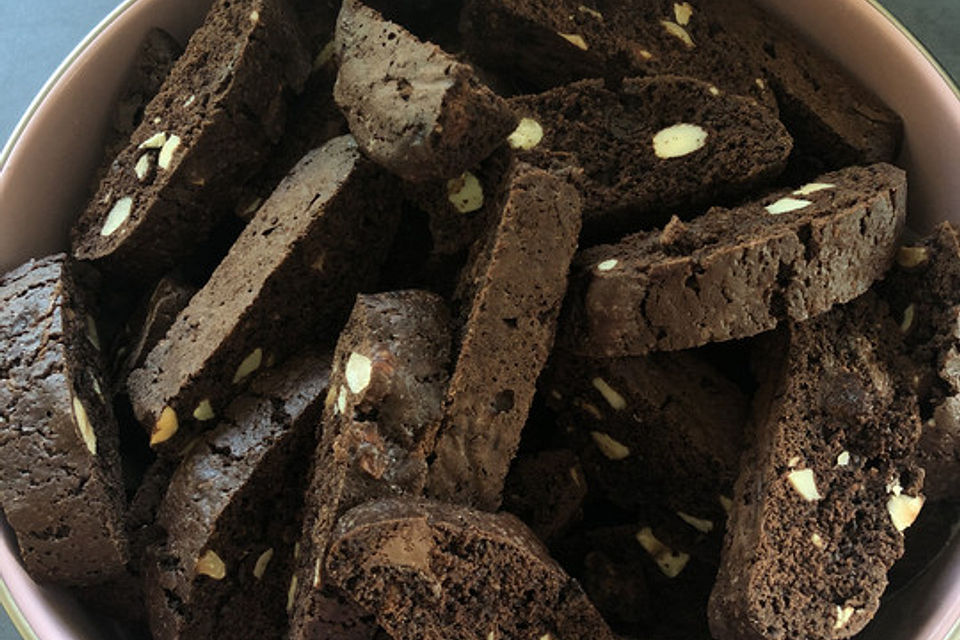 Biscotti mit Haselnüssen und Chocolate