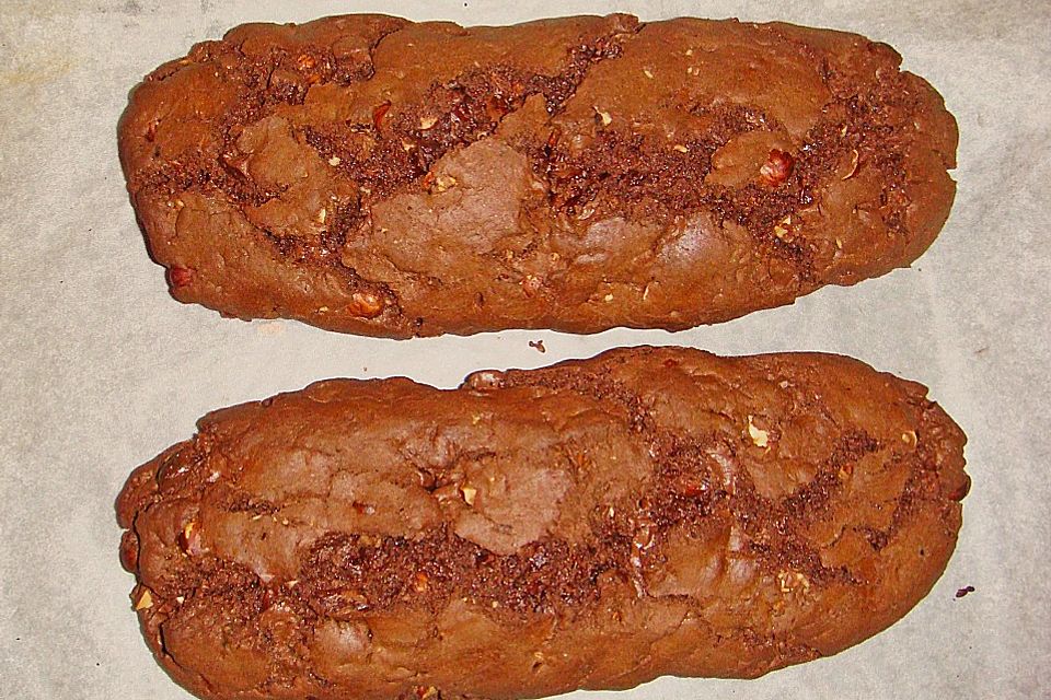 Biscotti mit Haselnüssen und Chocolate