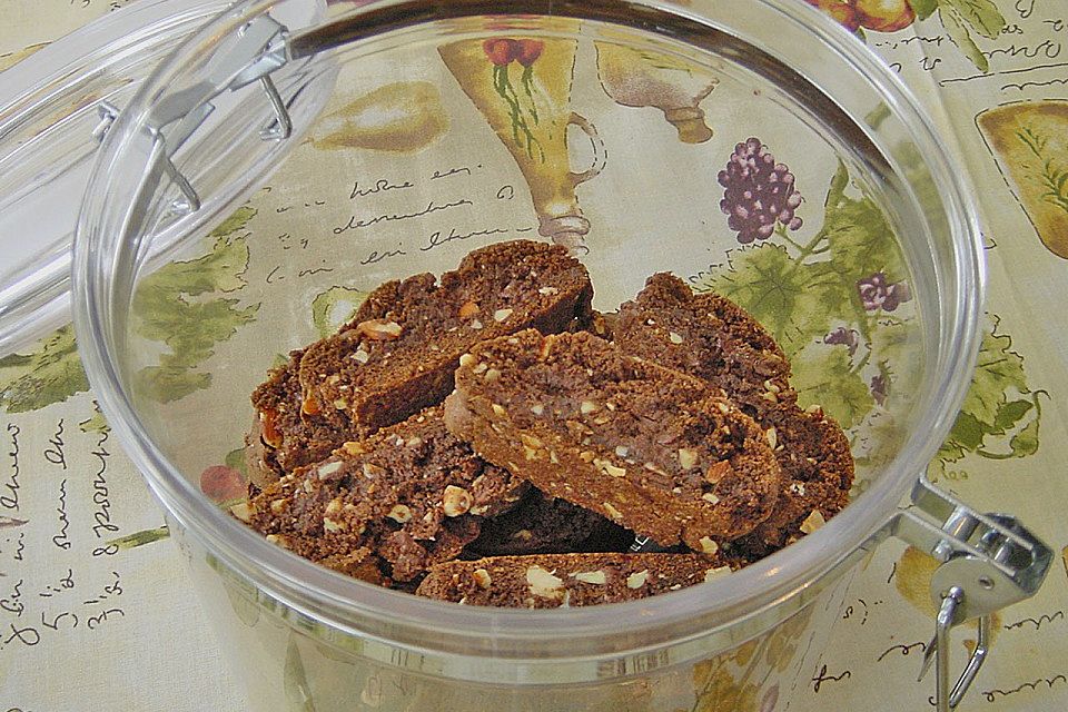 Biscotti mit Haselnüssen und Chocolate