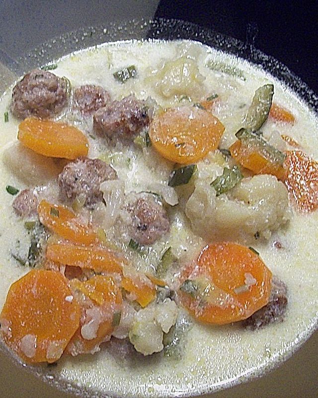 Mettbällchen - Schmand - Suppe