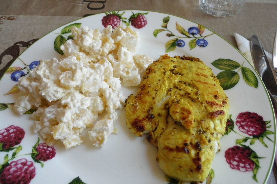 Kartoffelsalat mit Feta - Käse und Senfgurken