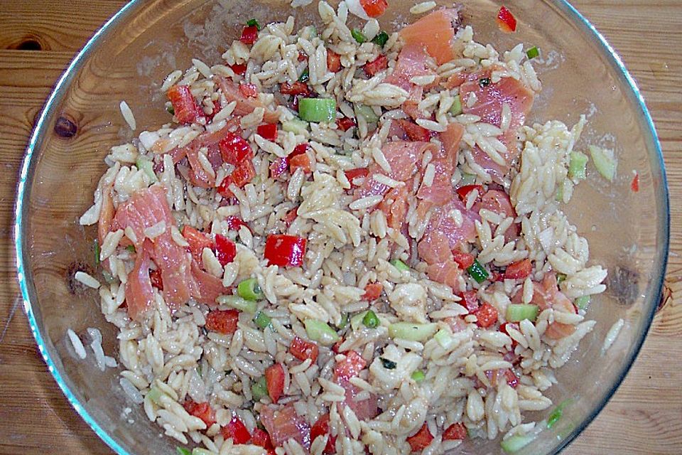 Nudelsalat mit Lachs