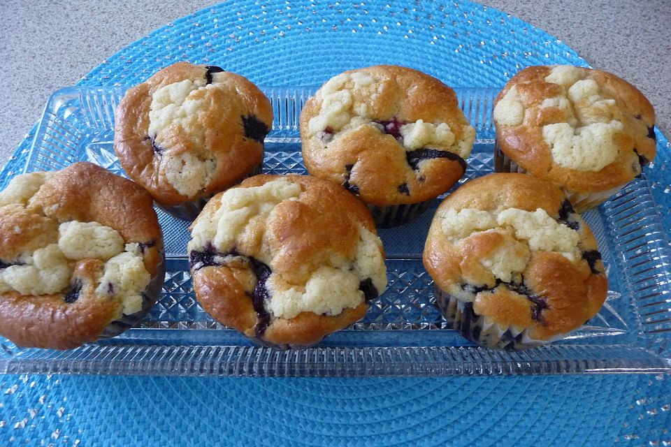 Blueberry Crumble Muffins