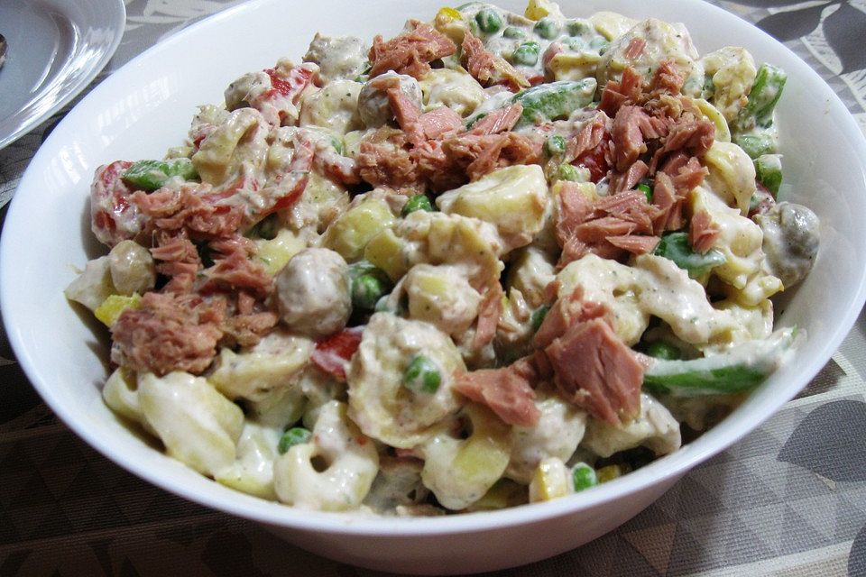 Tortellini - Thunfisch - Salat